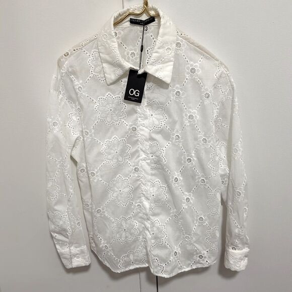 NWT Eyelet Embroidered White Long Sleeve Women’s Blouse. Size Small. - Picture 1 of 10
